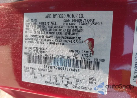 2005 Ford Mustang Gt Deluxe/Gt Premium z USA, uszkodzony, nr VIN 1ZVHT82H055176498